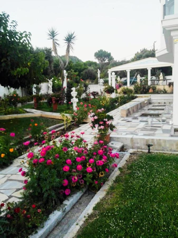 Villa Isabel Riza  ภายนอก รูปภาพ