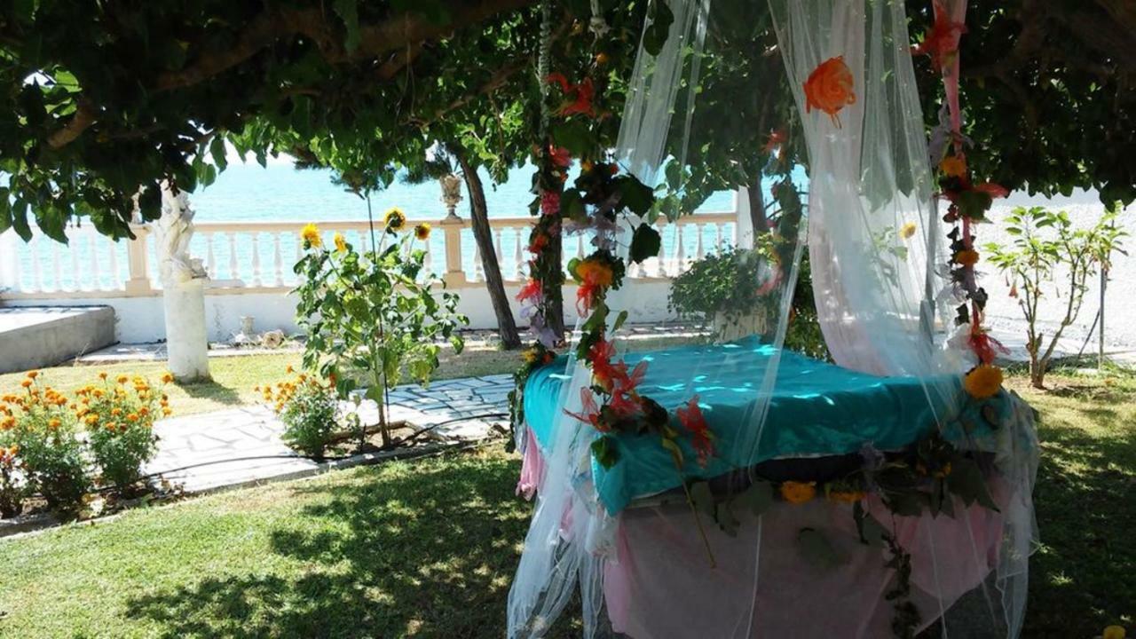 Villa Isabel Riza  ภายนอก รูปภาพ
