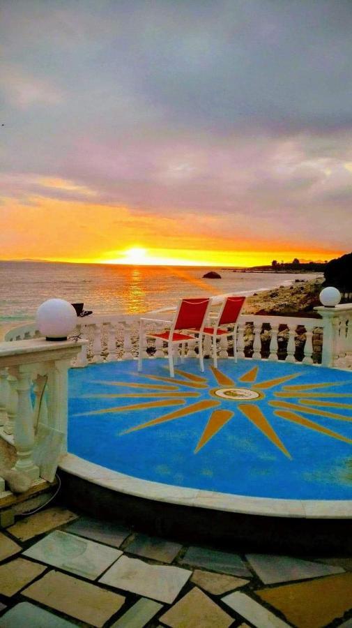 Villa Isabel Riza  ภายนอก รูปภาพ